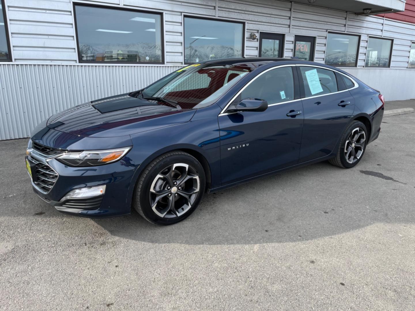 2022 BLUE /Black CHEVROLET MALIBU LT (1G1ZD5ST7NF) with an 1.5L engine, Continuously Variable transmission, located at 1960 Industrial Drive, Wasilla, 99654, (907) 274-2277, 61.573475, -149.400146 - Photo#1